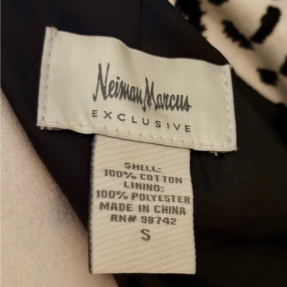 Neiman Marcus Exclusive Snow leopard print blazer open front Size S - Picture 3 of 3